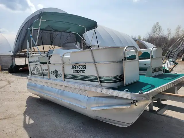 Exotic SunParty 18 ft Pontoon Boat for Sale